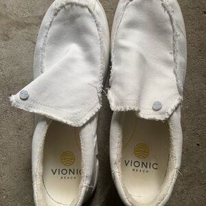Vionic Beach Seaview Casual White Sneakers Comfortable Casual Design